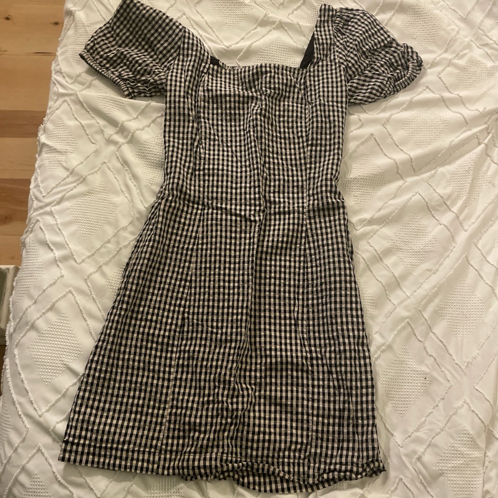 Sincerely Jules Black and White Puff Sleeve Mini Sundress